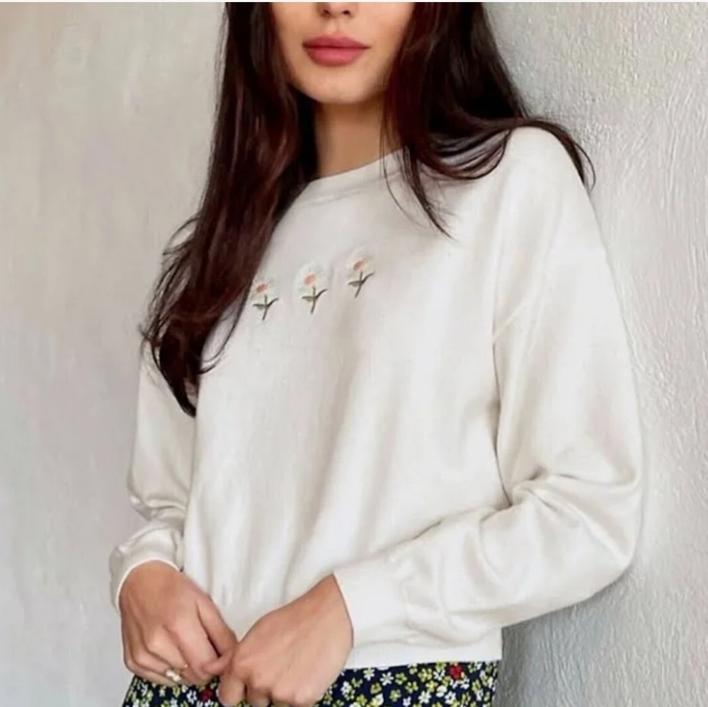 Aritzia Sunday Best Size L Cream Merino Wool Daisy Sweater Daisies Flower Print - Picture 1 of 16